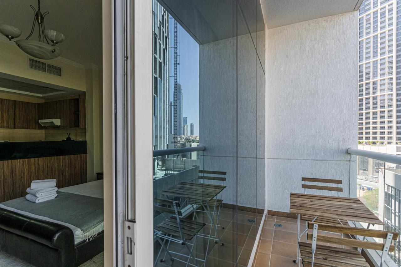 Higuests - Spacious Studio With City Views Near Dubai Mall ภายนอก รูปภาพ