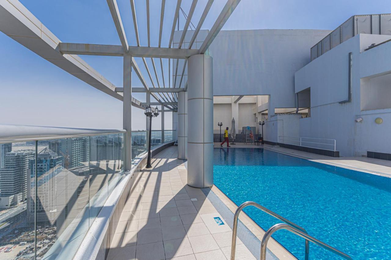 Higuests - Spacious Studio With City Views Near Dubai Mall ภายนอก รูปภาพ