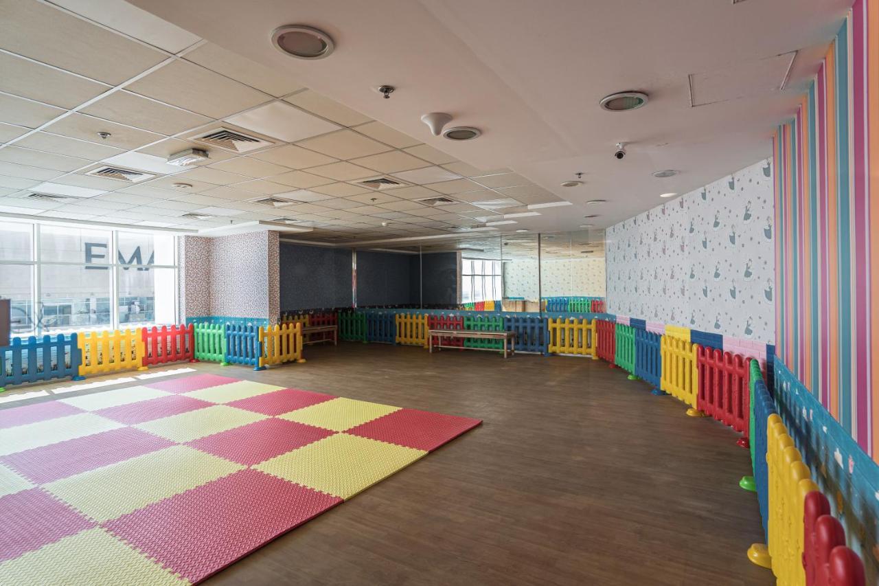 Higuests - Spacious Studio With City Views Near Dubai Mall ภายนอก รูปภาพ